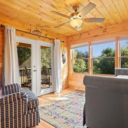 Dream Weaver Cabin Villa Candler Exteriör bild