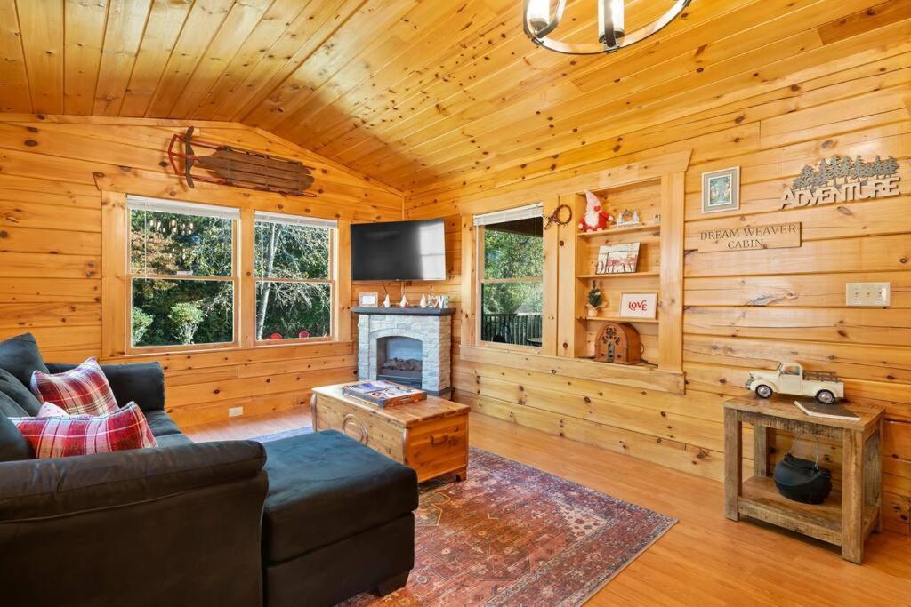 Dream Weaver Cabin Villa Candler Exteriör bild